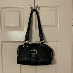 Roots Vintage Black Leather shoulder bag